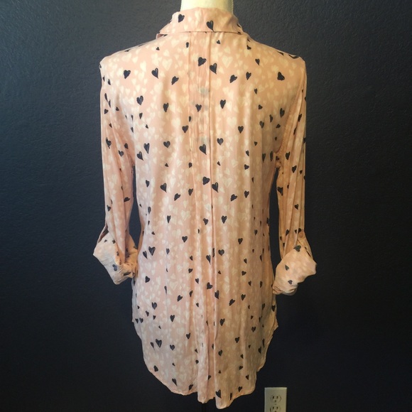 TALBOTS Soft Flowy Lightweight Hearts Button Up - Picture 2 of 8